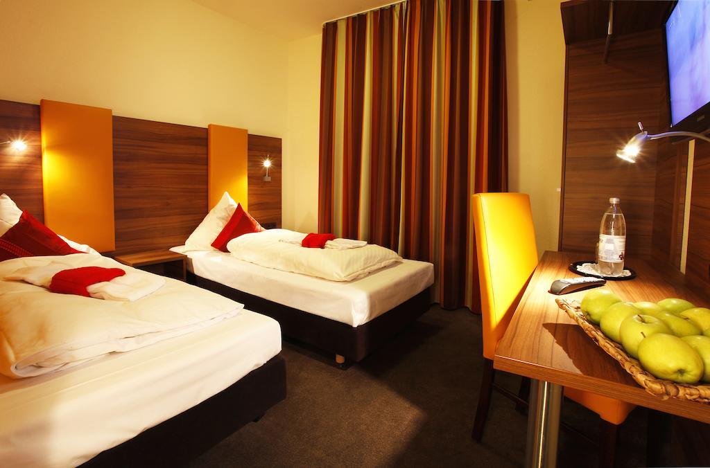Warsteinerhof By Centro Comfort Colonia Habitación foto